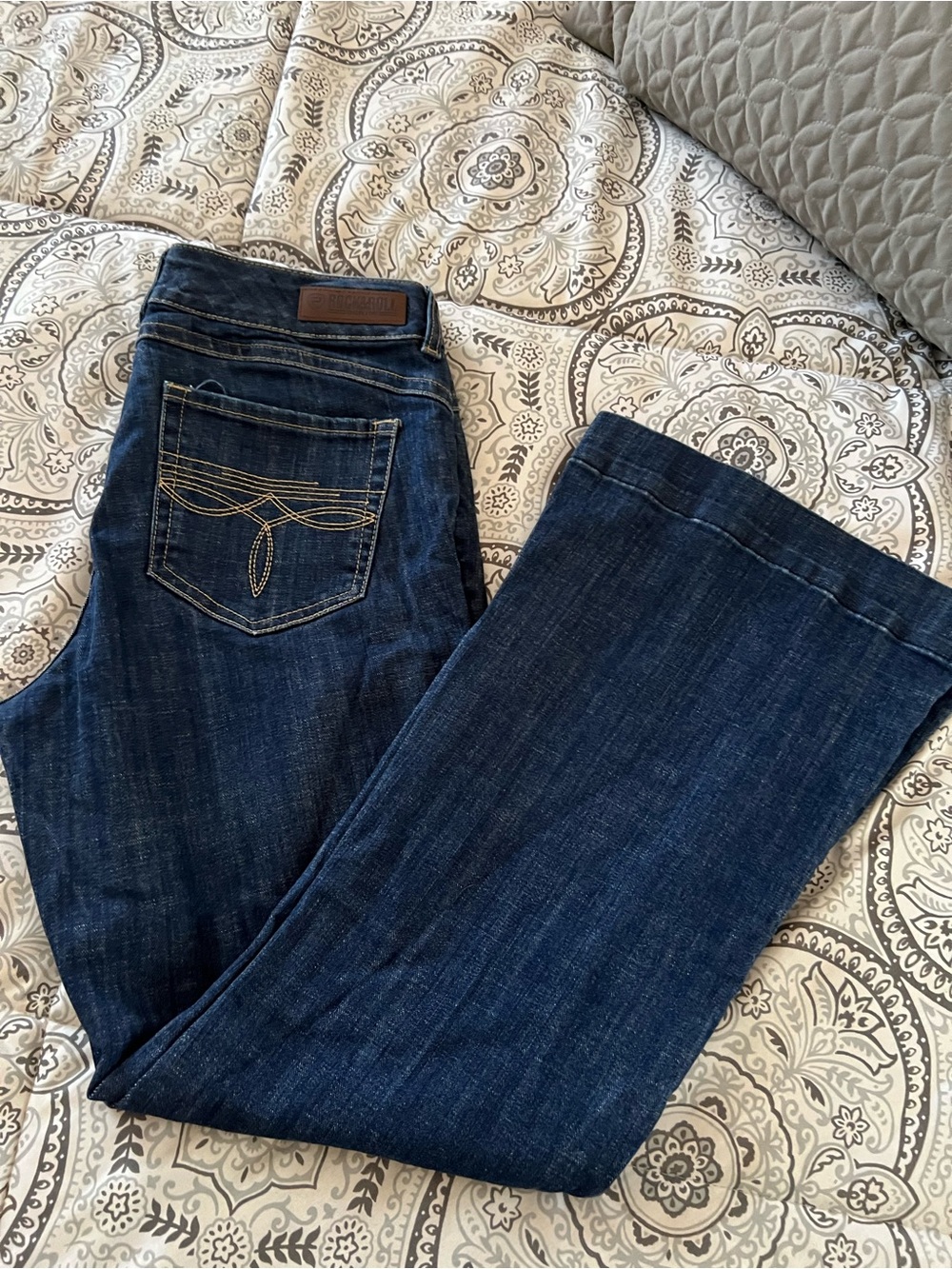 Women’s Dark Blue Bootcut Jeans - Classic Mid Rise